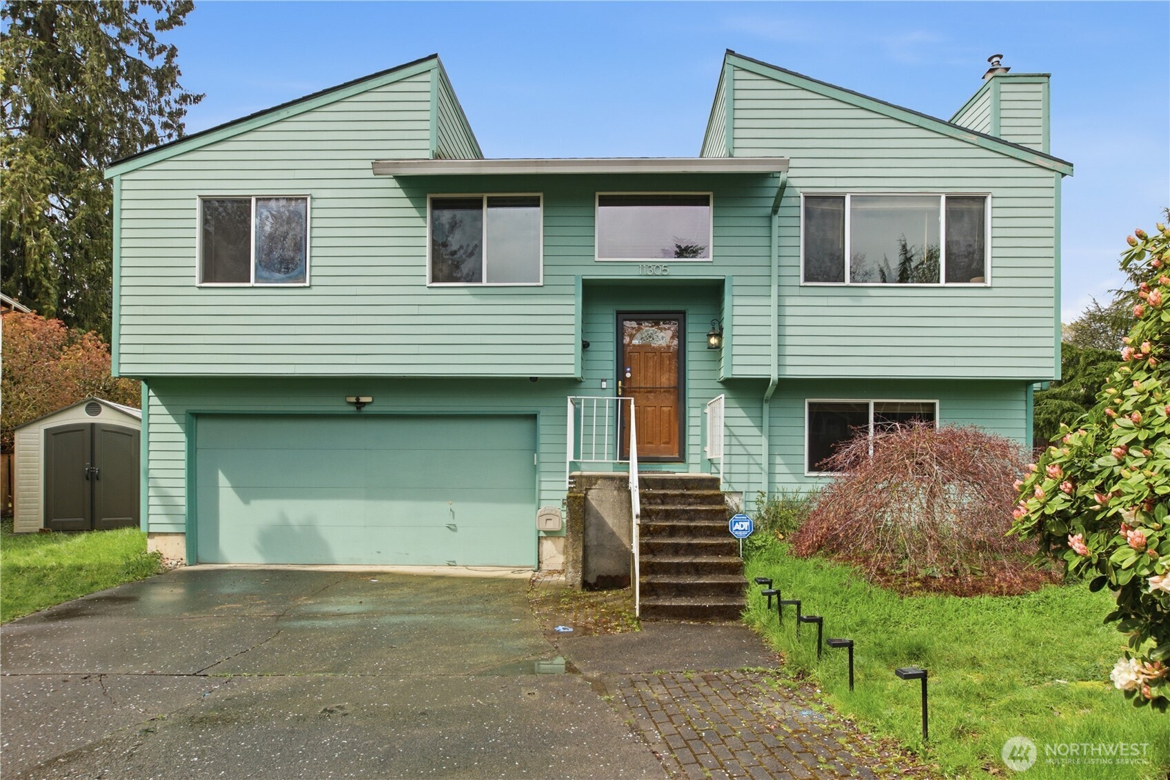 11305 SE 228th Place , Kent, WA 98031