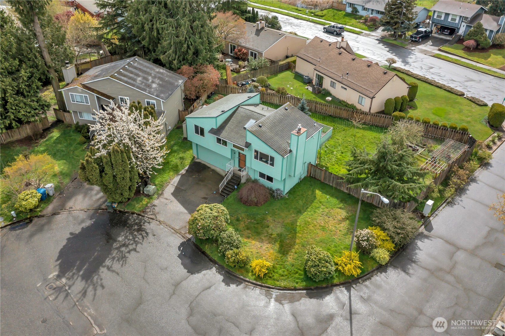 11305 SE 228th Place , Kent, WA 98031