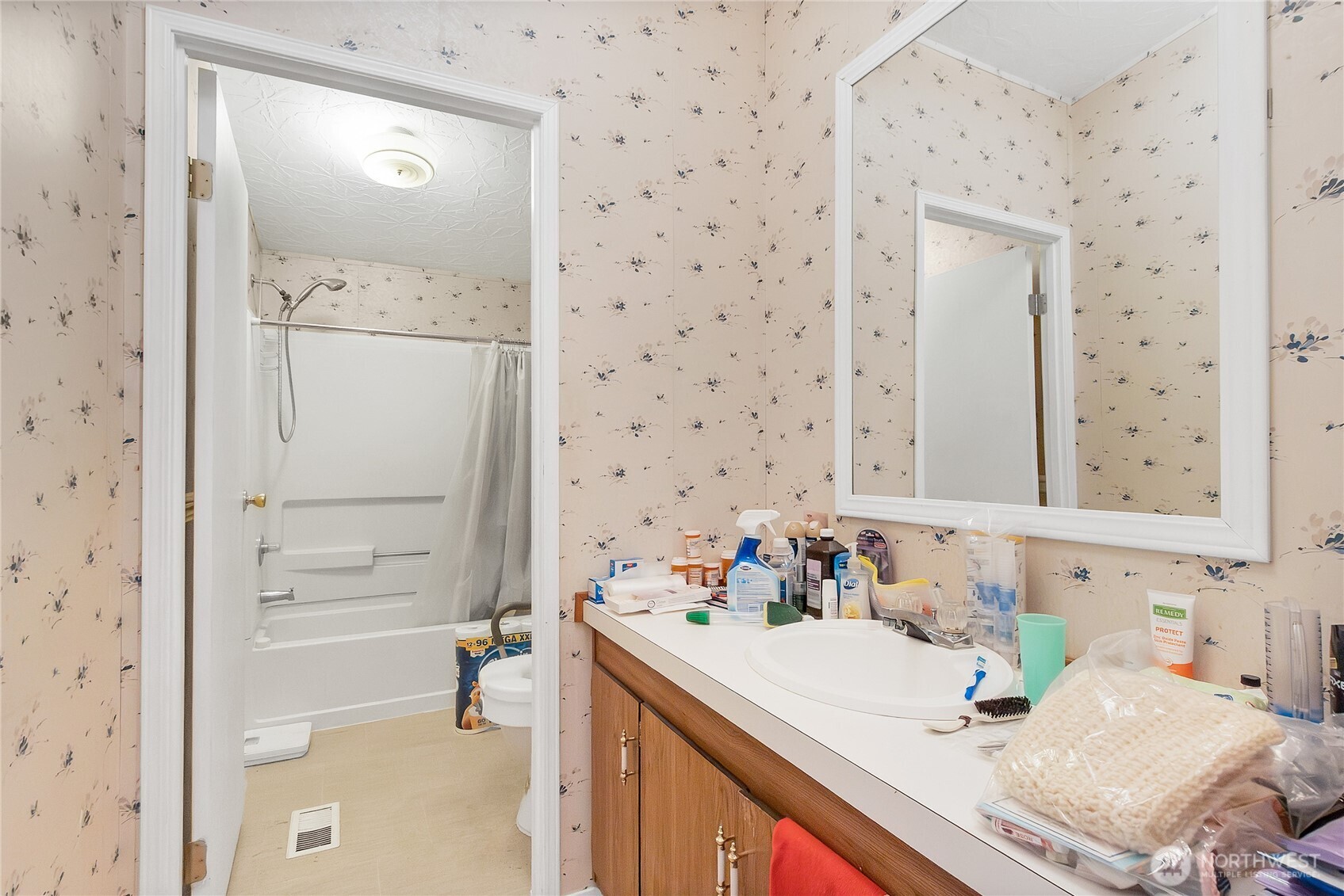 12422 26th Avenue E, Tacoma, WA 98445