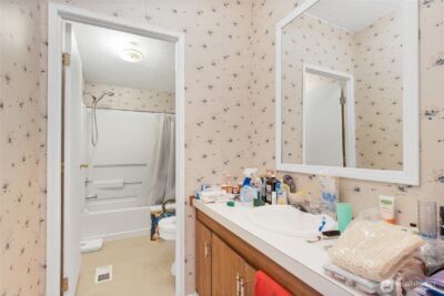 12422 26th Avenue E, Tacoma, WA 98445 - Photo 16