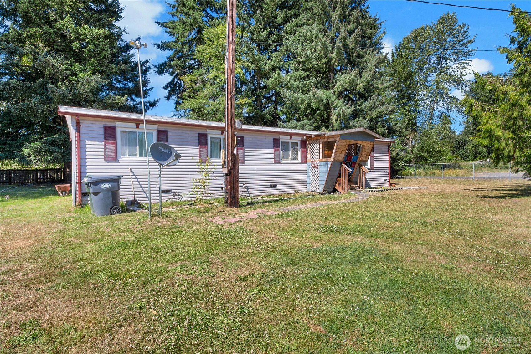 12422 26th Avenue E, Tacoma, WA 98445
