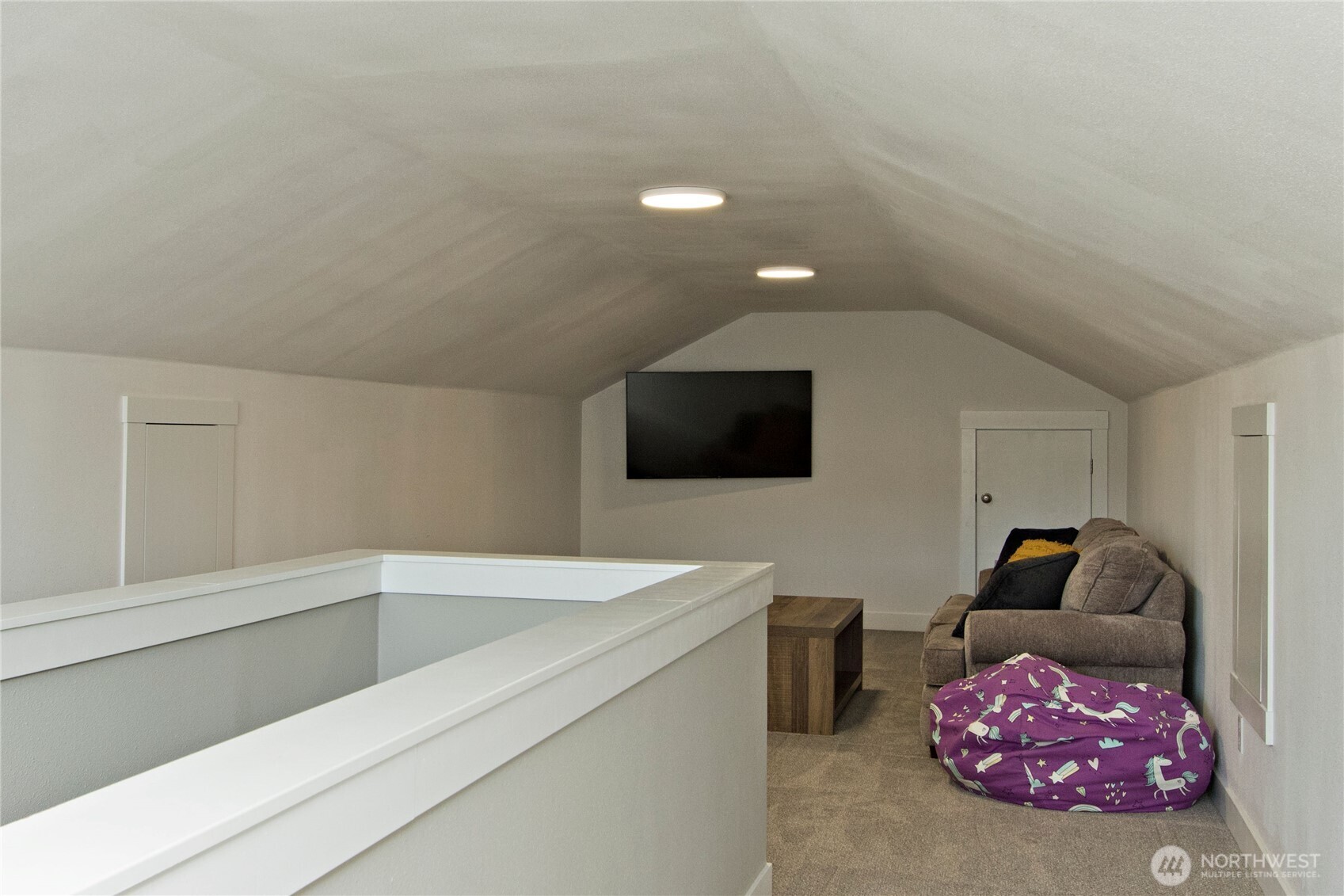 380 Hopkins Court , Carbonado, WA 98323