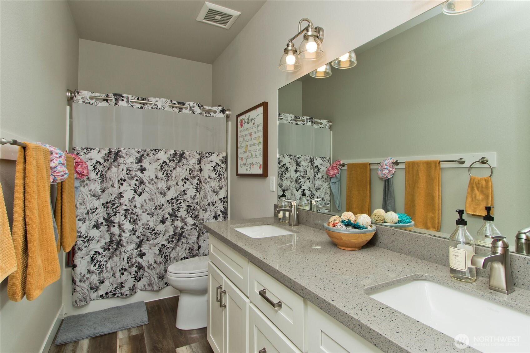 380 Hopkins Court , Carbonado, WA 98323