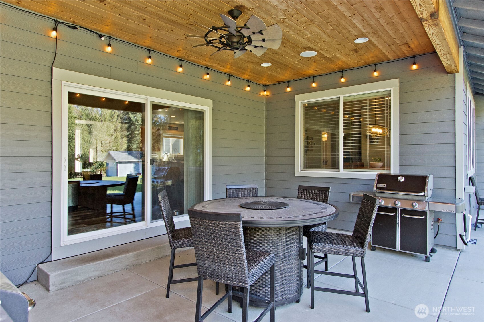 380 Hopkins Court , Carbonado, WA 98323