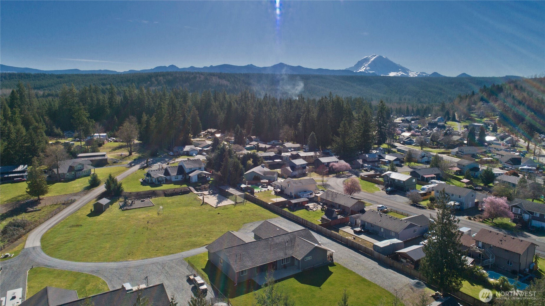 380 Hopkins Court , Carbonado, WA 98323