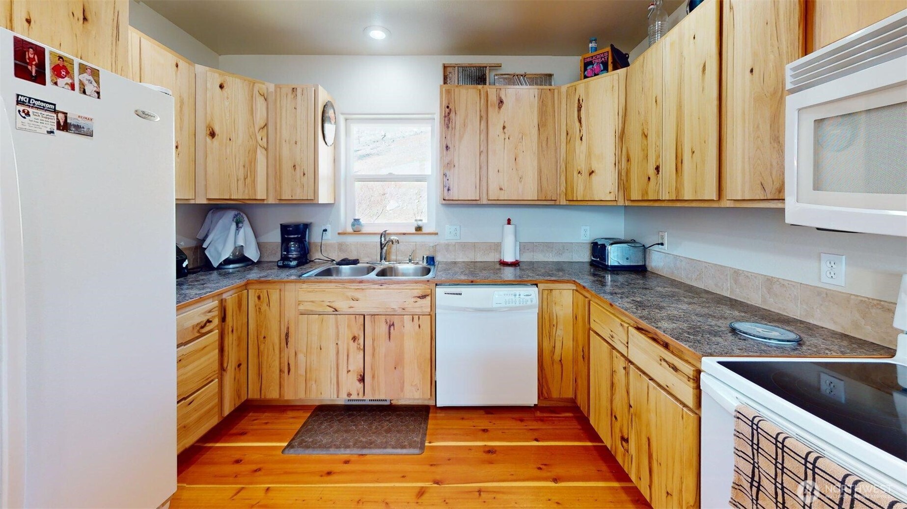 1811 Pine Creek , Tonasket, WA 98855