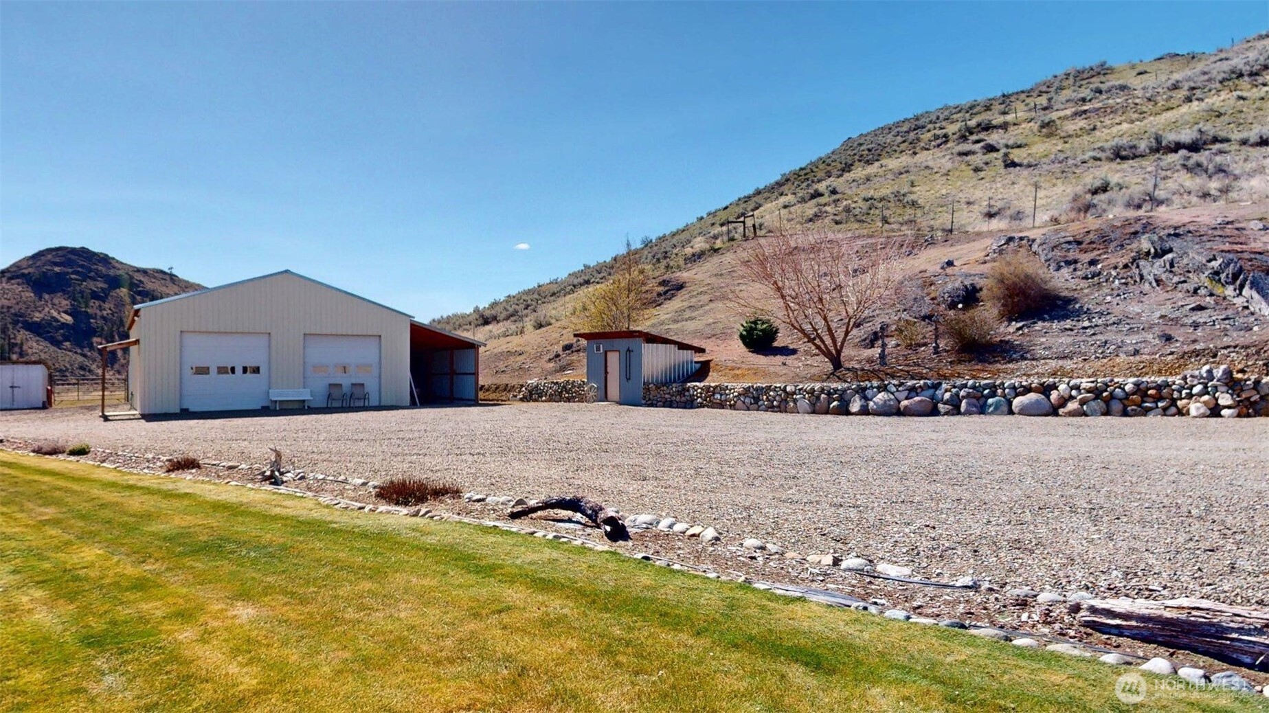 1811 Pine Creek , Tonasket, WA 98855