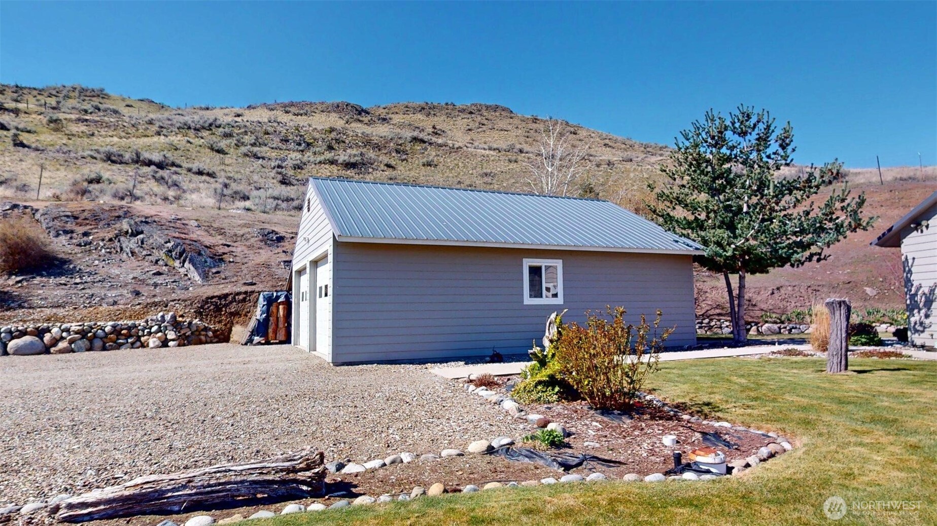 1811 Pine Creek , Tonasket, WA 98855