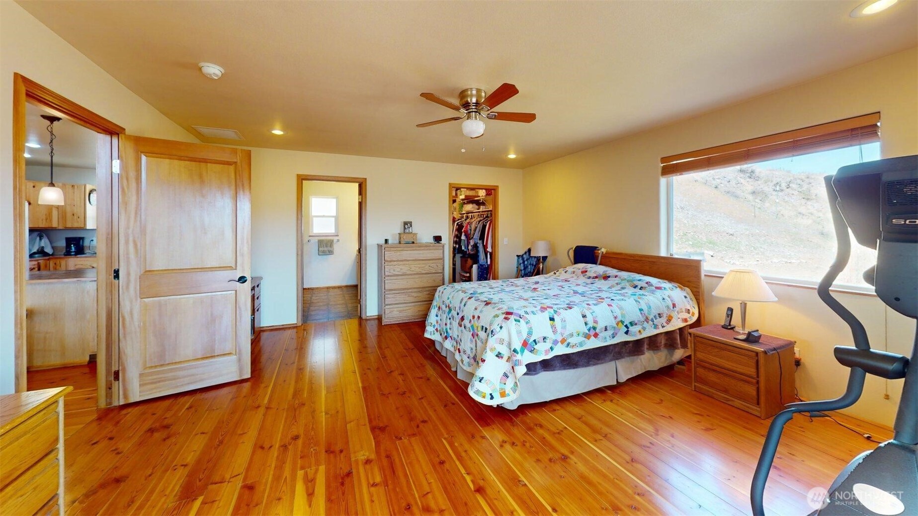 1811 Pine Creek , Tonasket, WA 98855