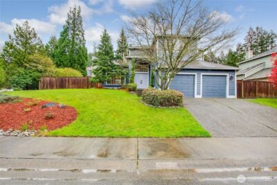 8220 121st Avenue SE, Newcastle, WA 98056 - Photo 2