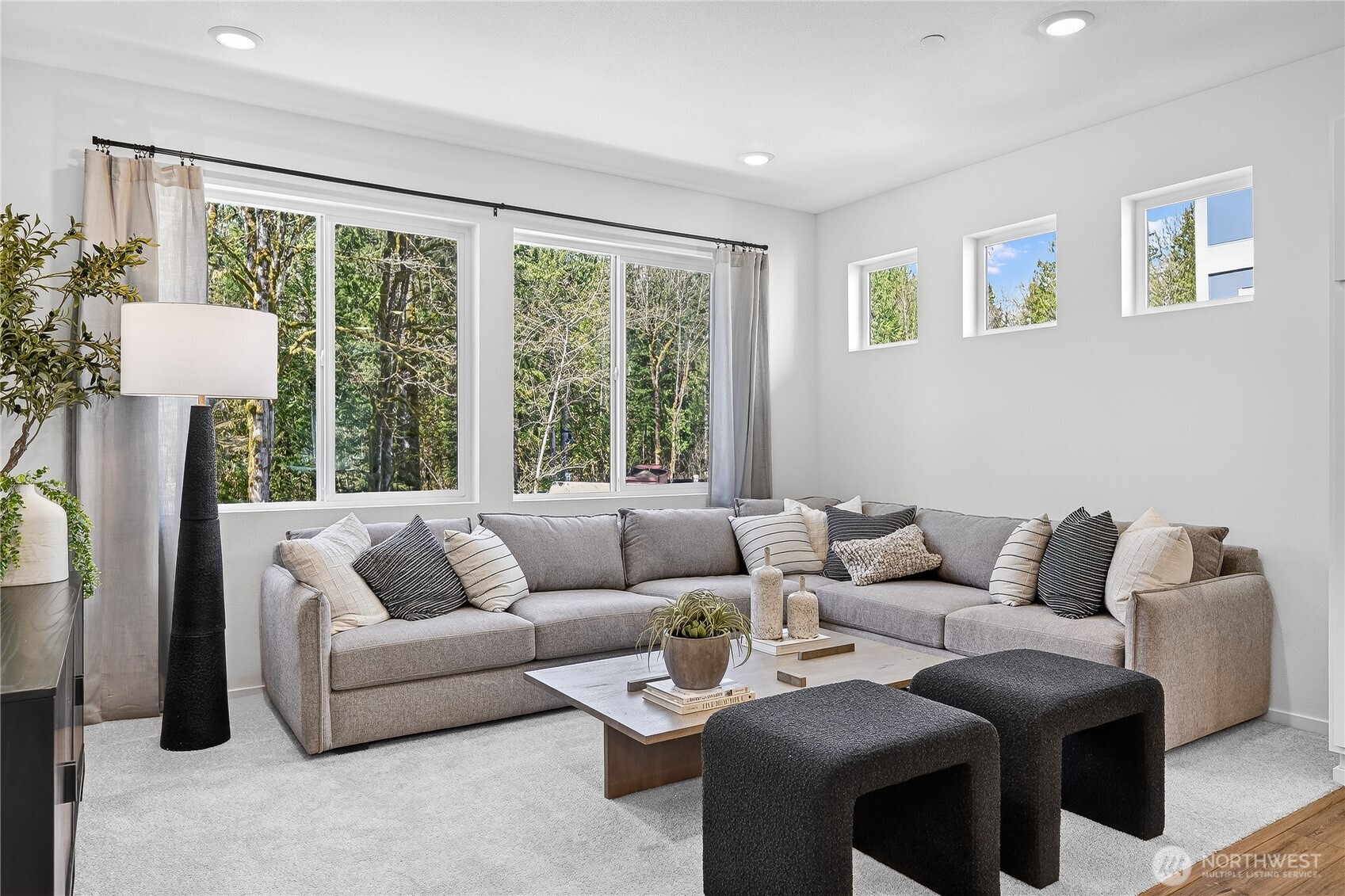 34196 Emerald Ridge Avenue SE, Black Diamond, WA 98010