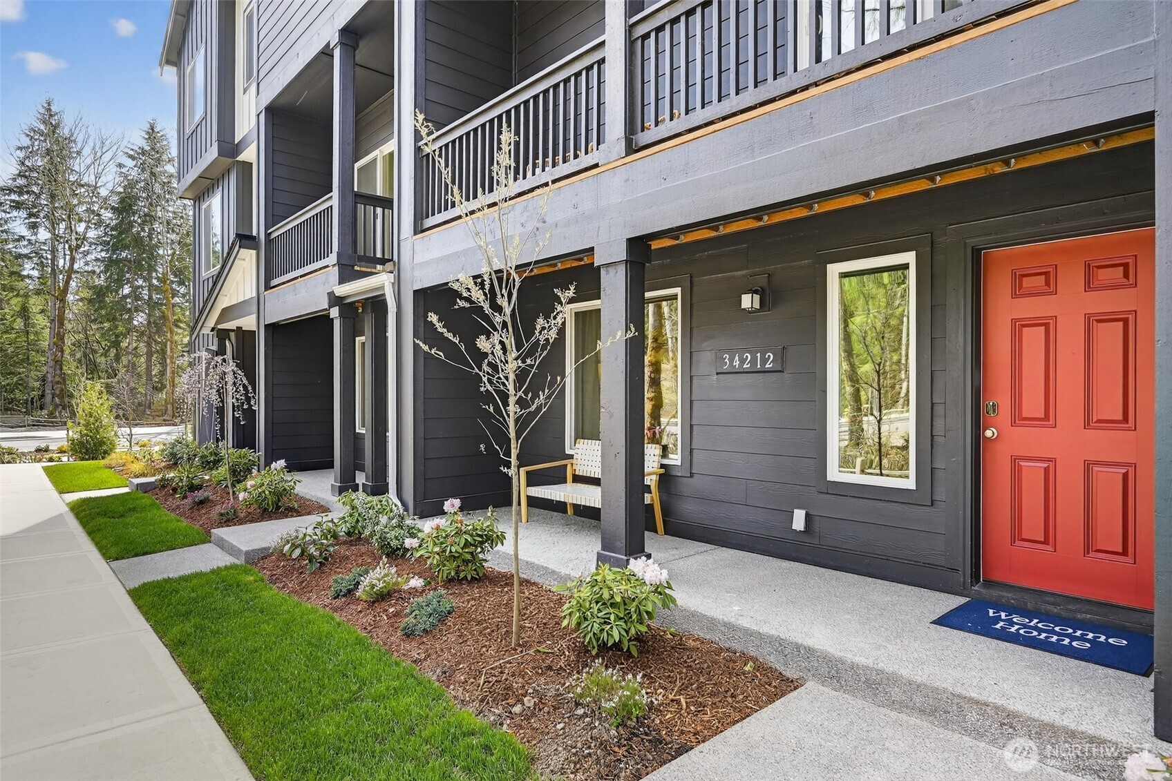 34196 Emerald Ridge Avenue SE, Black Diamond, WA 98010