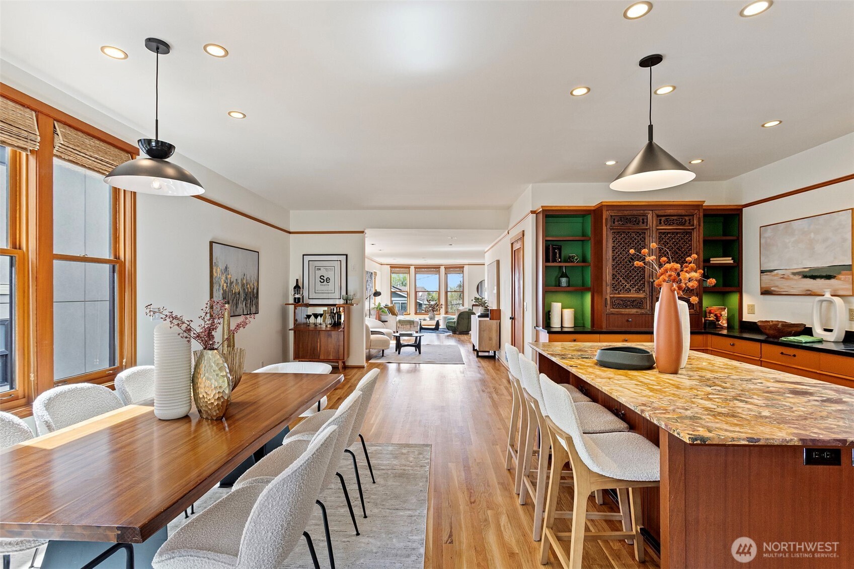 1524 10th Avenue W, Seattle, WA 98119