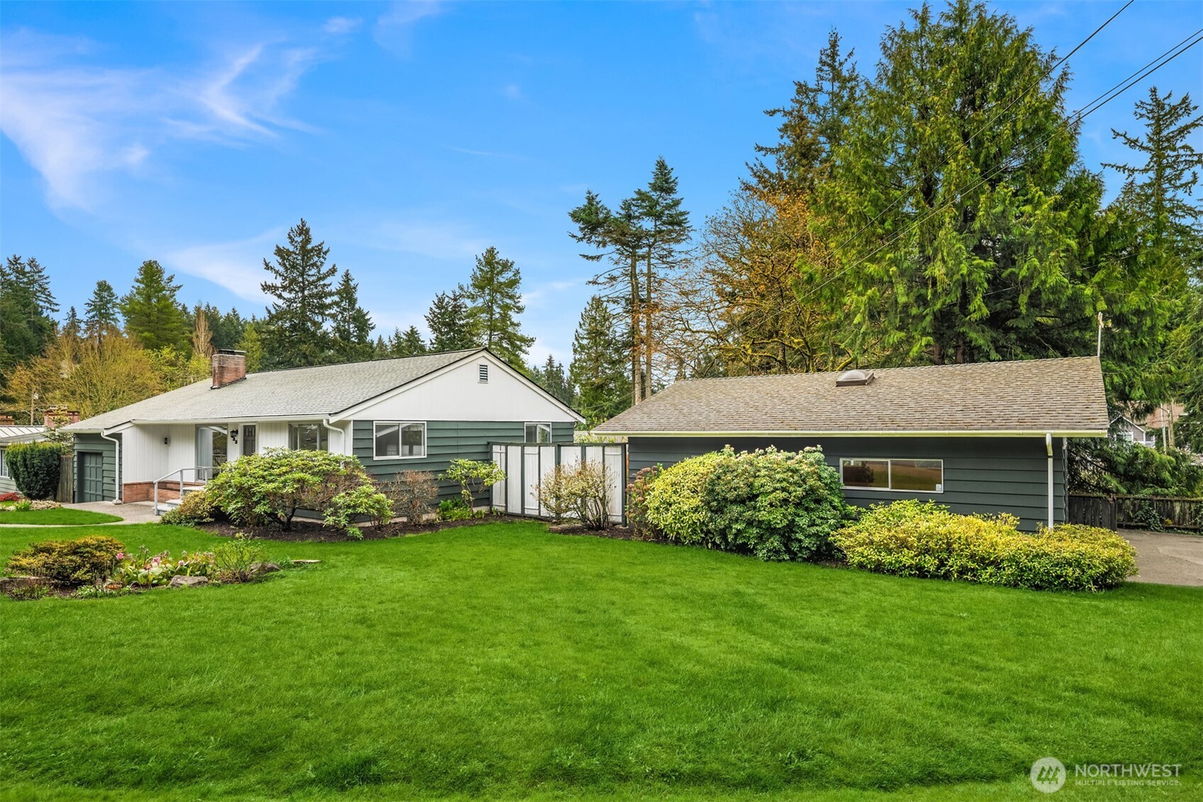 533 N 185th Place , Shoreline, WA 98133