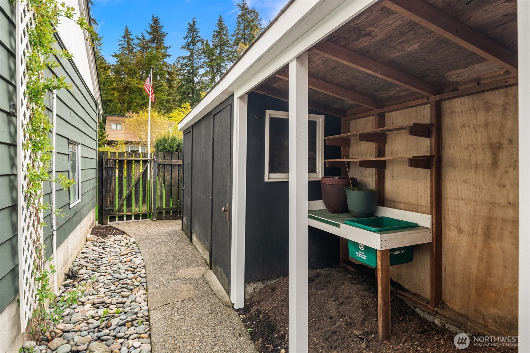 533 N 185th Place , Shoreline, WA 98133