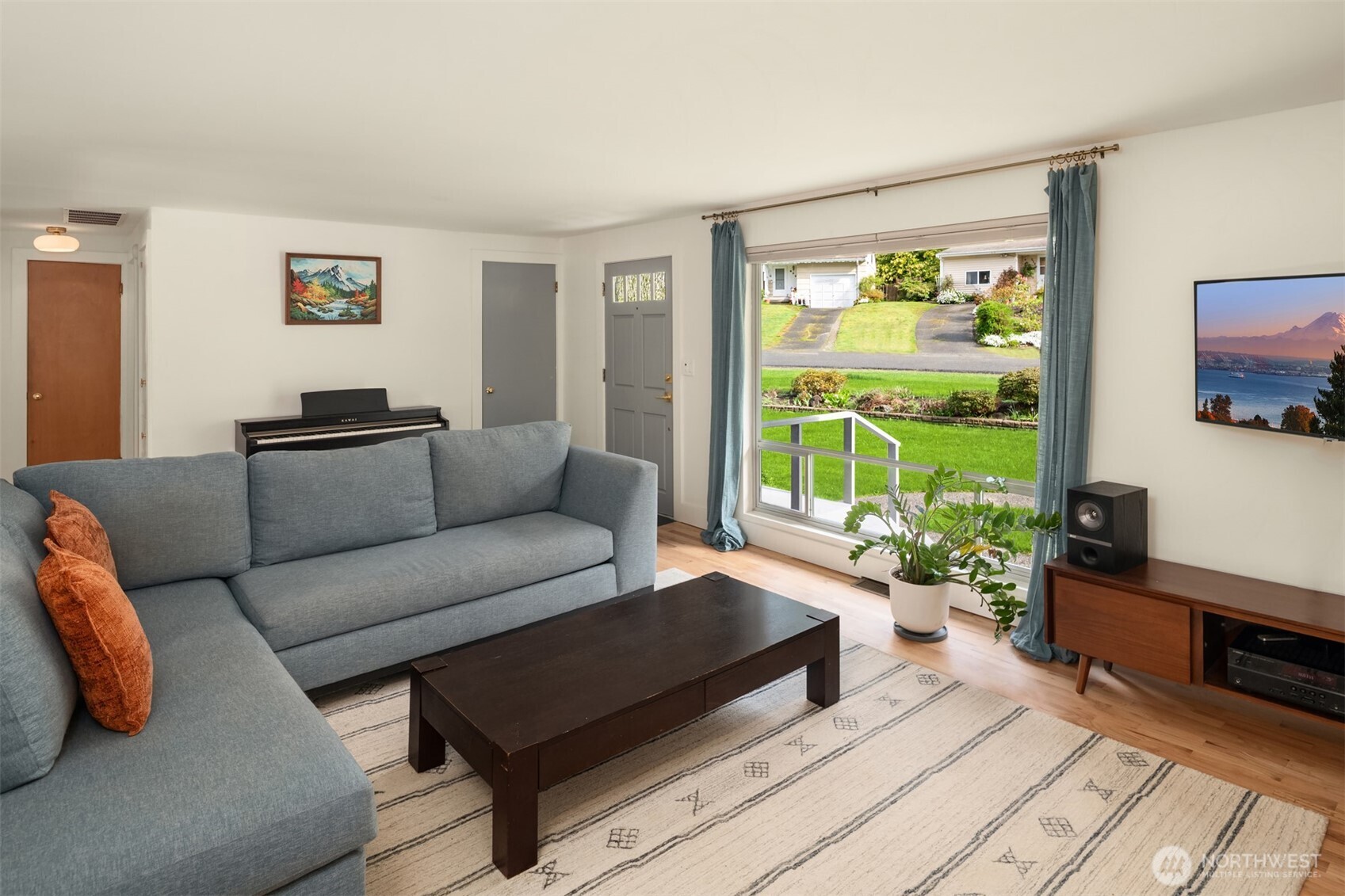 533 N 185th Place , Shoreline, WA 98133