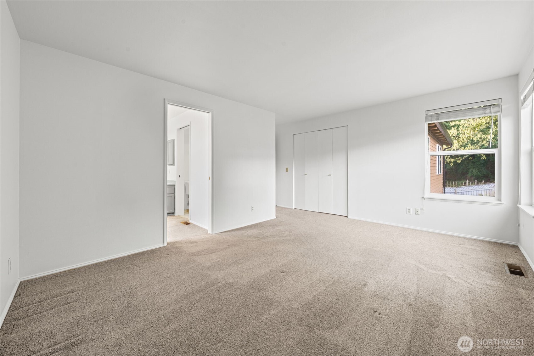 28813 14th Avenue S, Federal Way, WA 98003