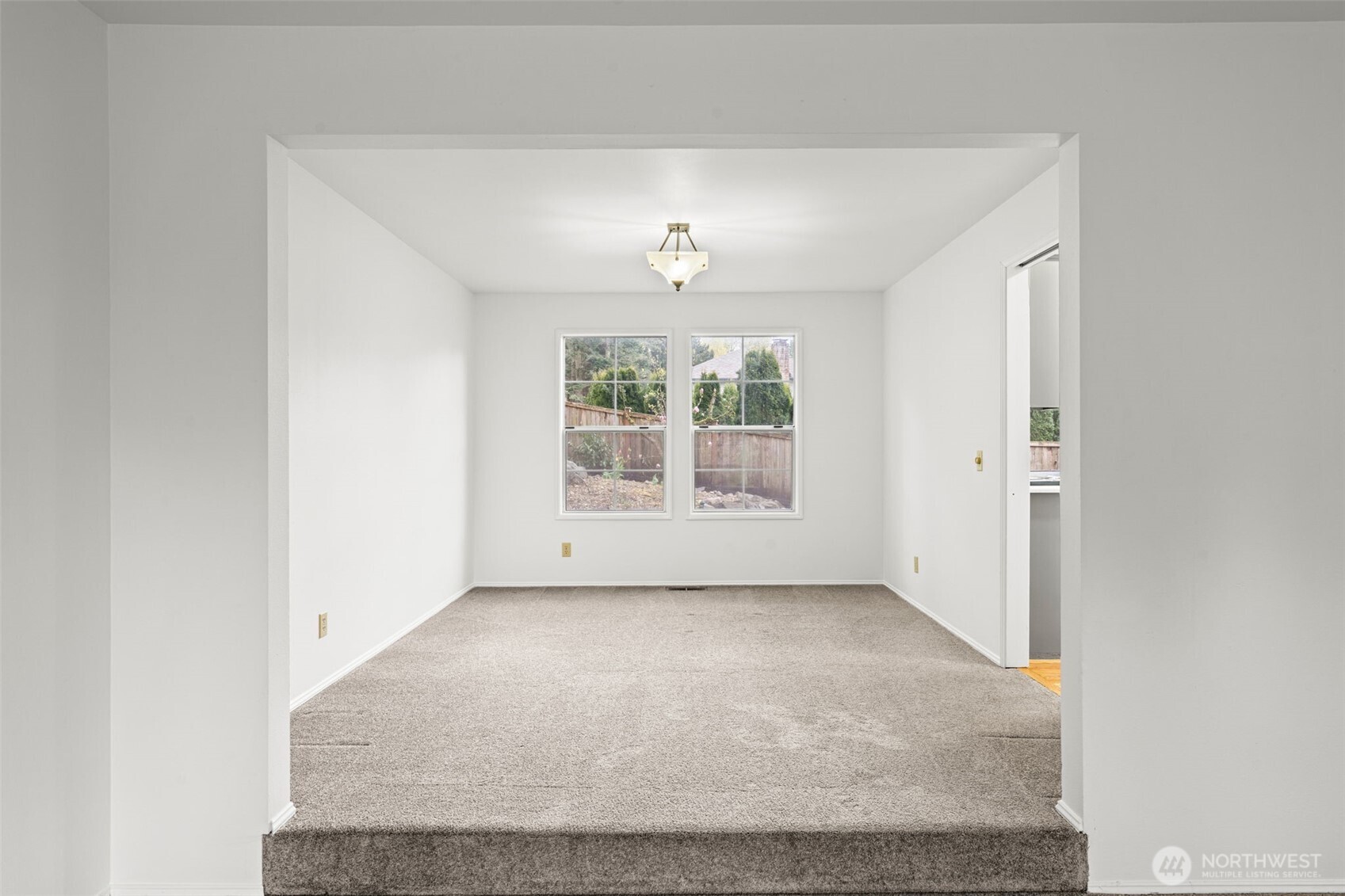 28813 14th Avenue S, Federal Way, WA 98003