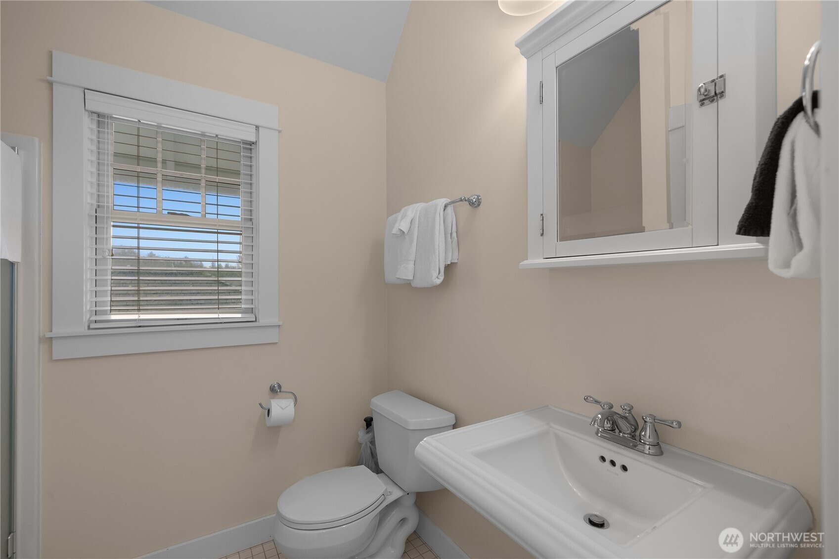 3 Float Lane , Pacific Beach, WA 98571