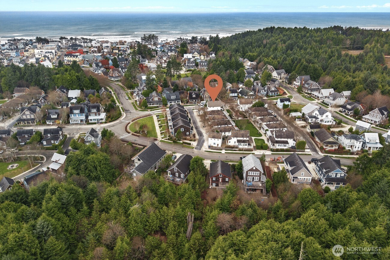 3 Float Lane , Pacific Beach, WA 98571