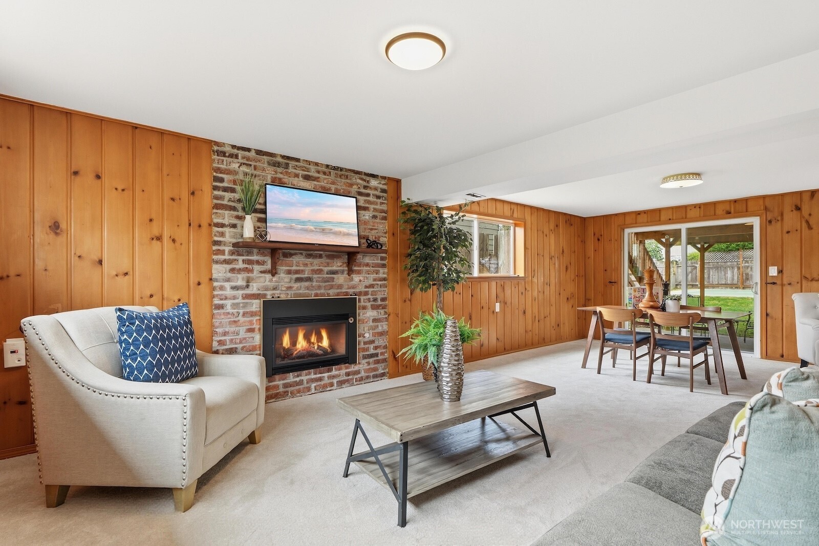 22916 72nd Place W, Mountlake Terrace, WA 98043