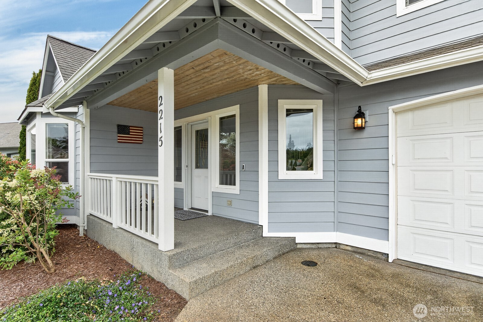 2215 37th Court , Anacortes, WA 98221