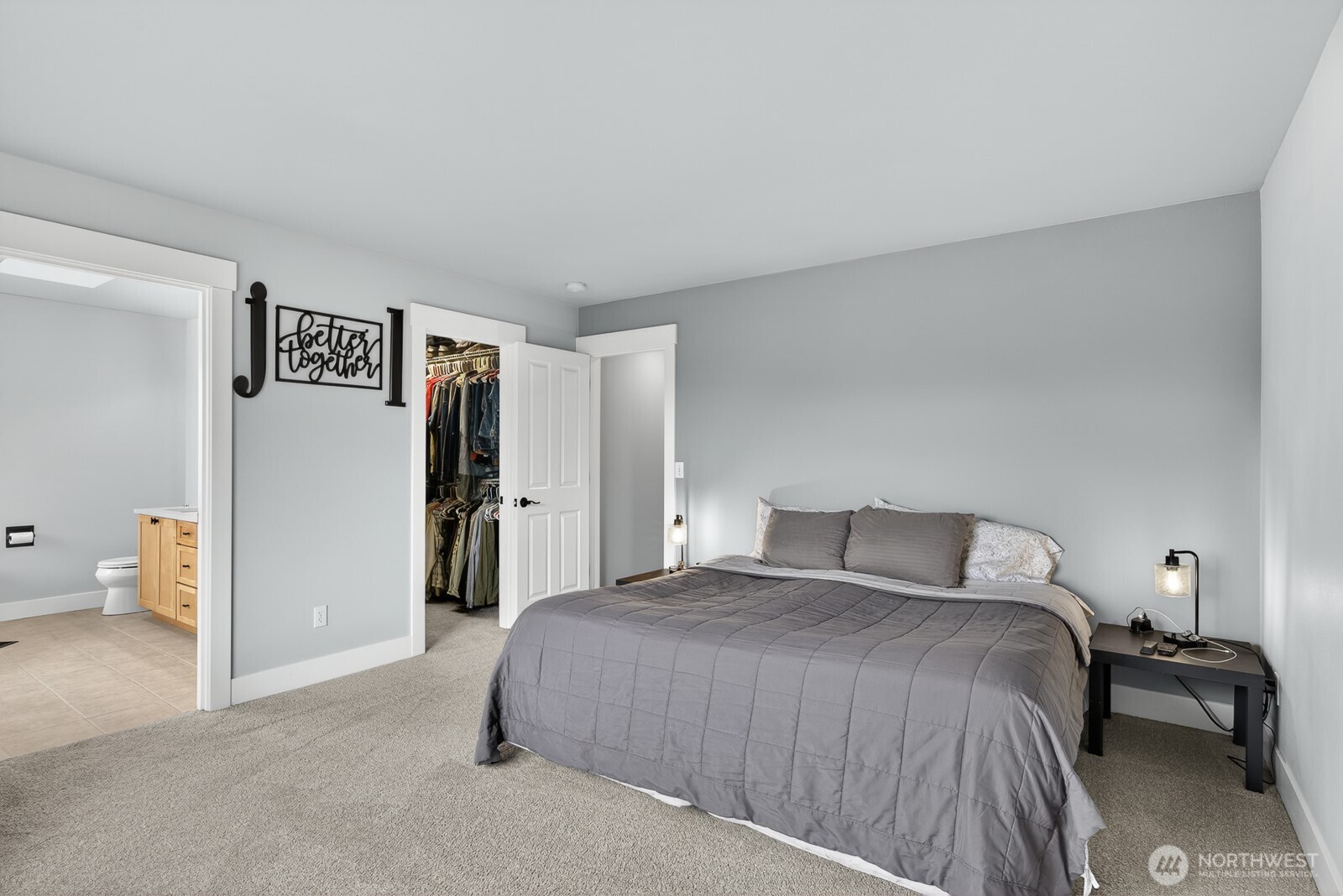 2215 37th Court , Anacortes, WA 98221