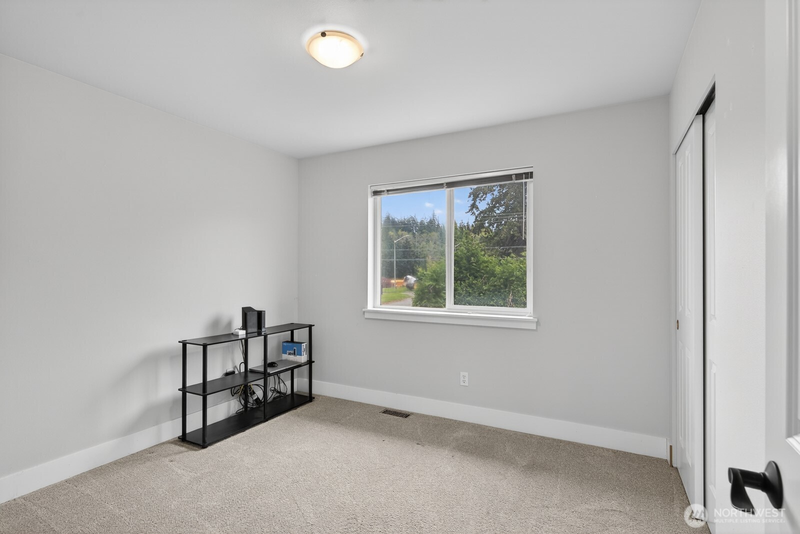 2215 37th Court , Anacortes, WA 98221