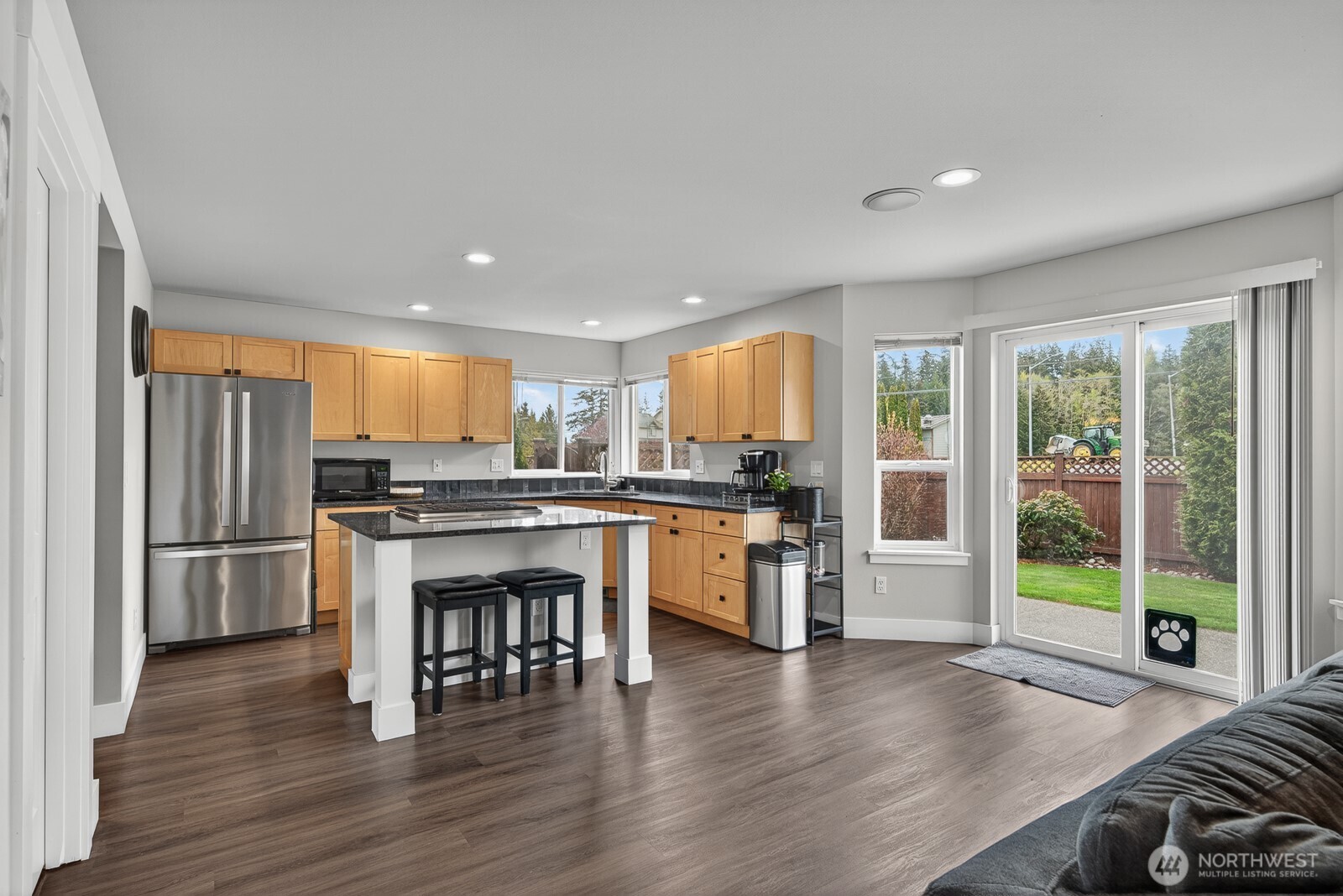 2215 37th Court , Anacortes, WA 98221