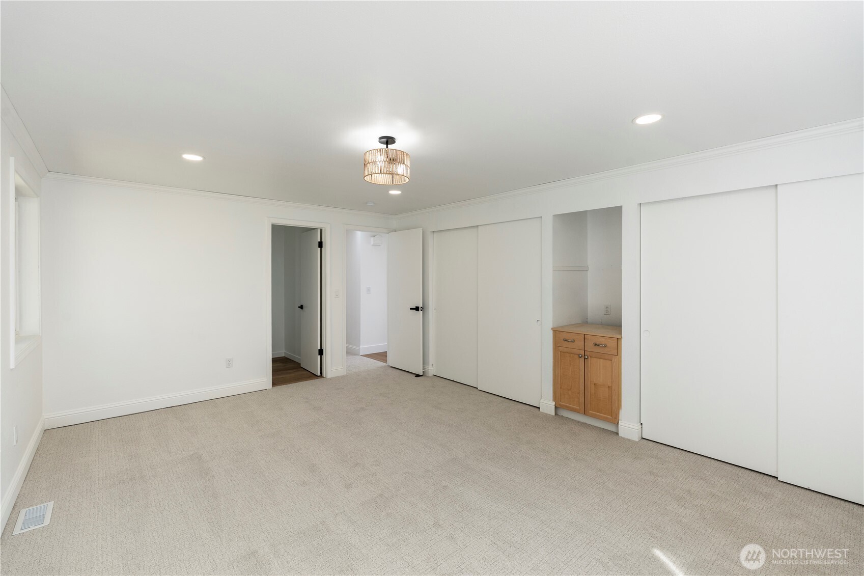 800 Thorndyke Road , Port Ludlow, WA 98635