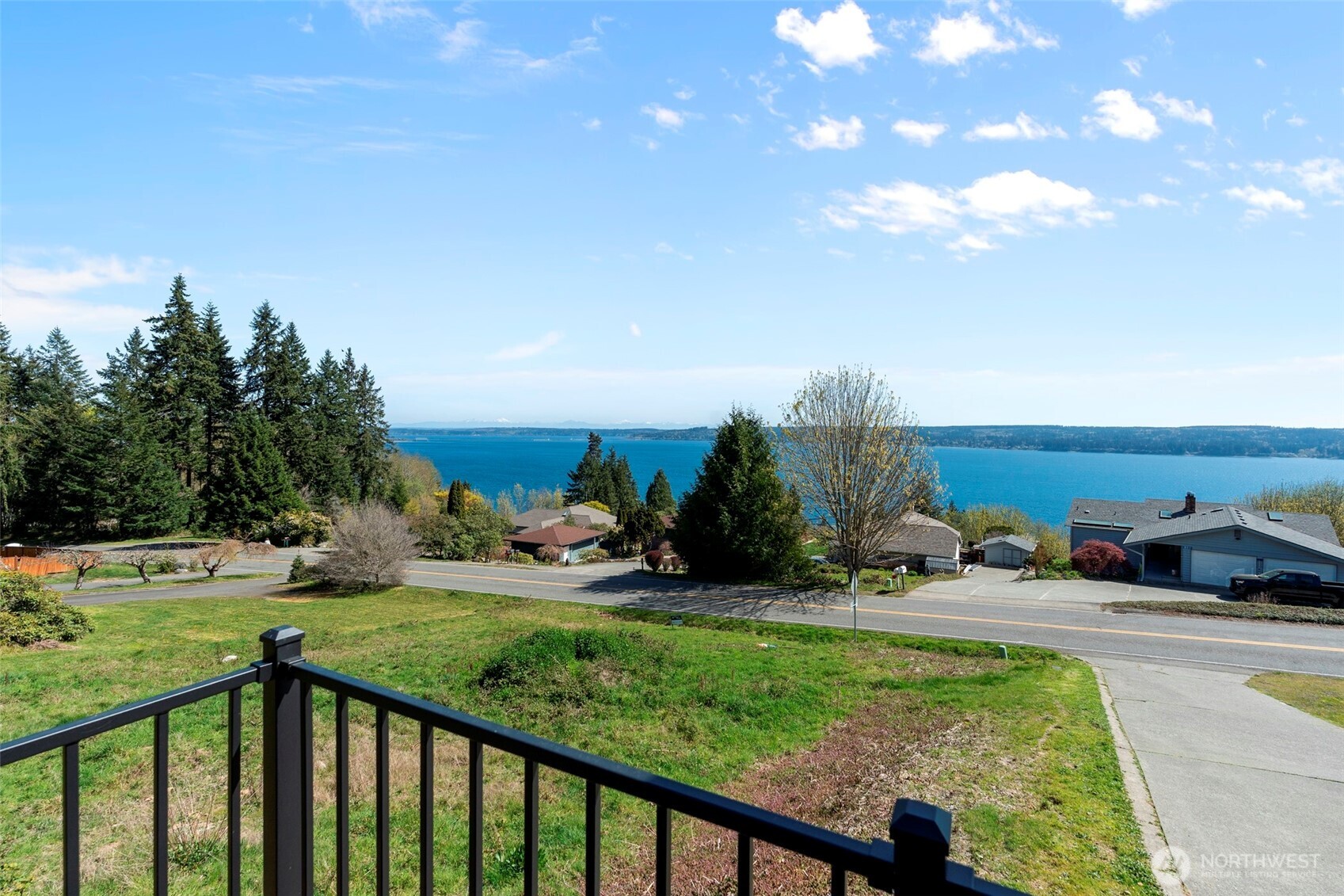 800 Thorndyke Road , Port Ludlow, WA 98635