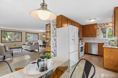 8505 236th Street SW, Edmonds, WA 98026 - Photo 7