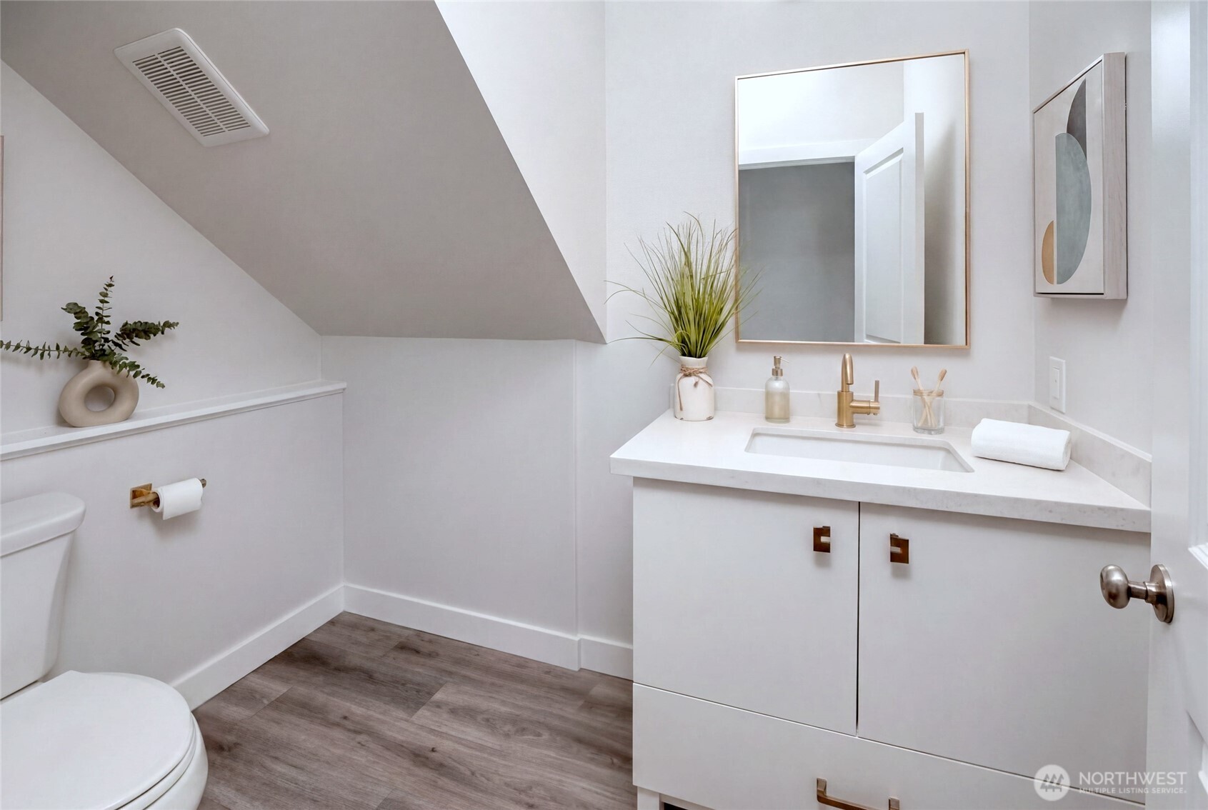 1120 156th Avenue SE, Bellevue, WA 98007