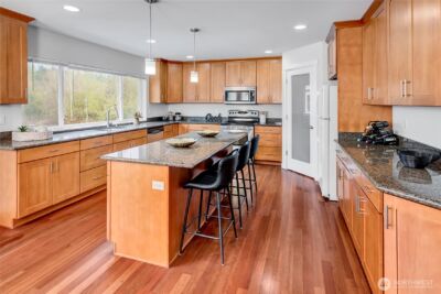 1120 156th Avenue SE, Bellevue, WA 98007 - Photo 10