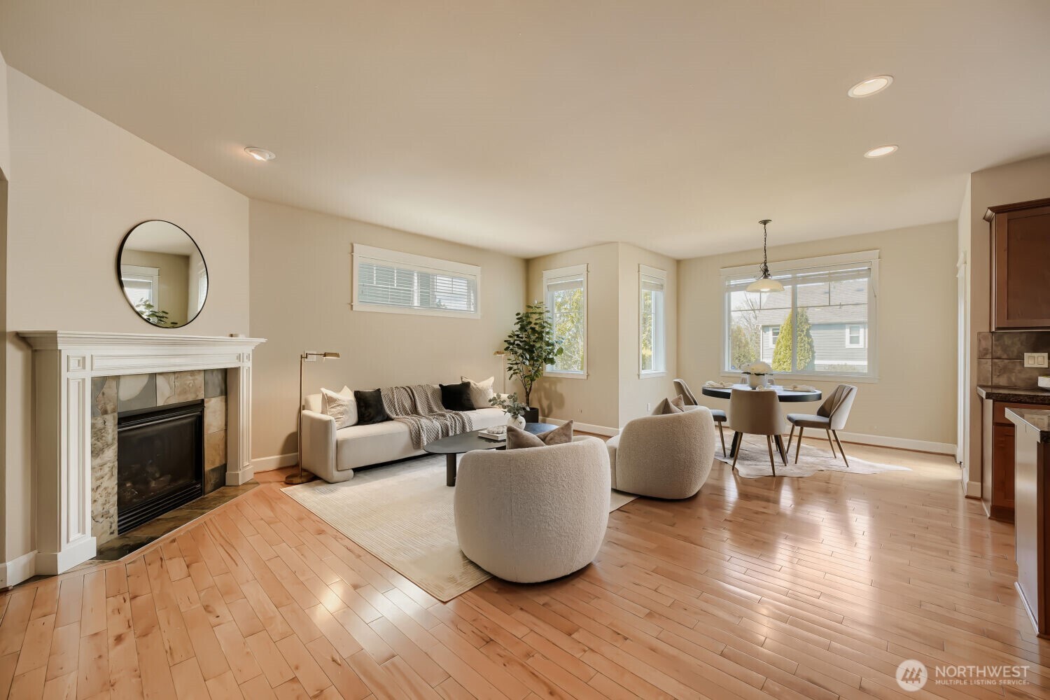 2972 NE Marquette Way , Issaquah, WA 98029
