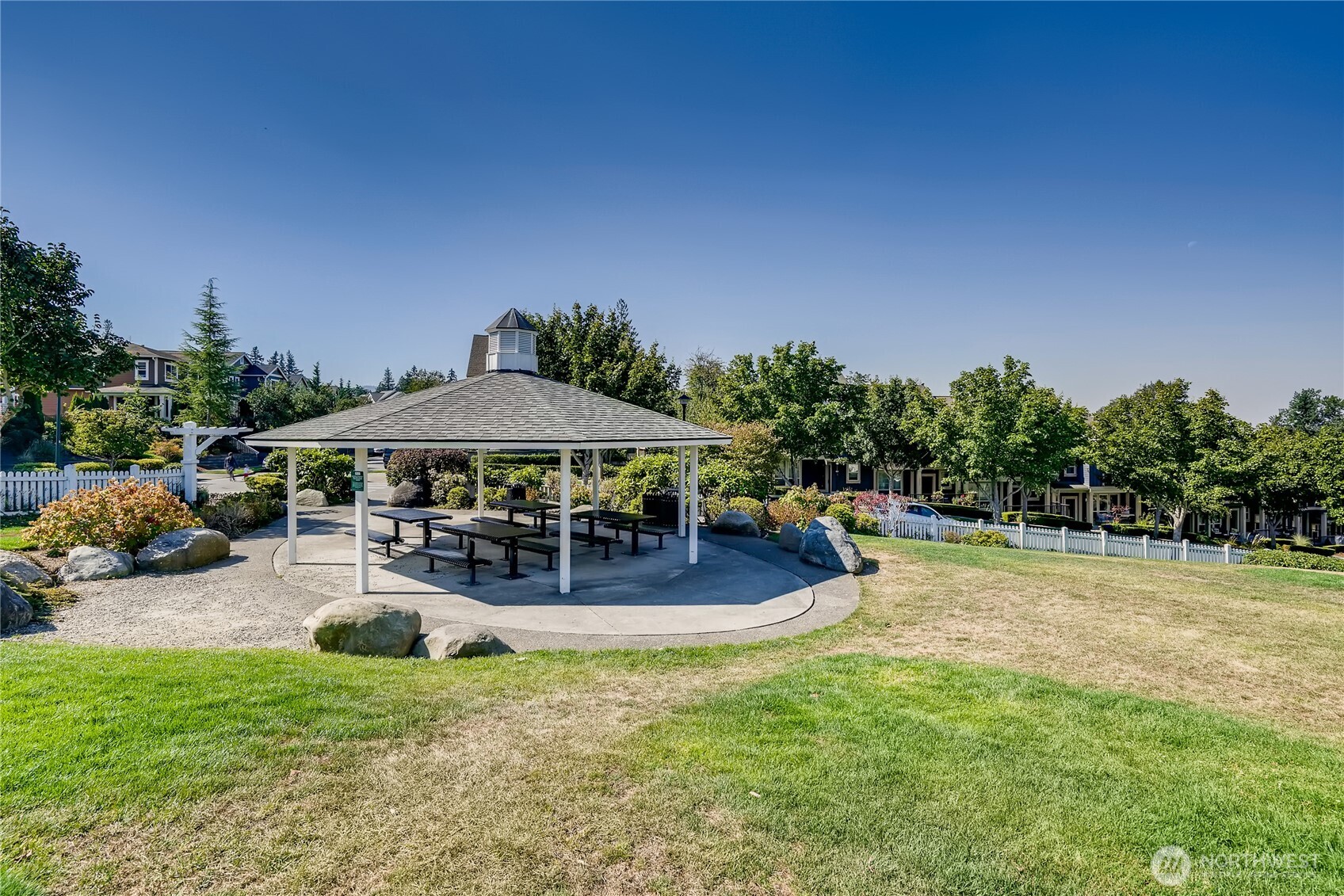 2972 NE Marquette Way , Issaquah, WA 98029