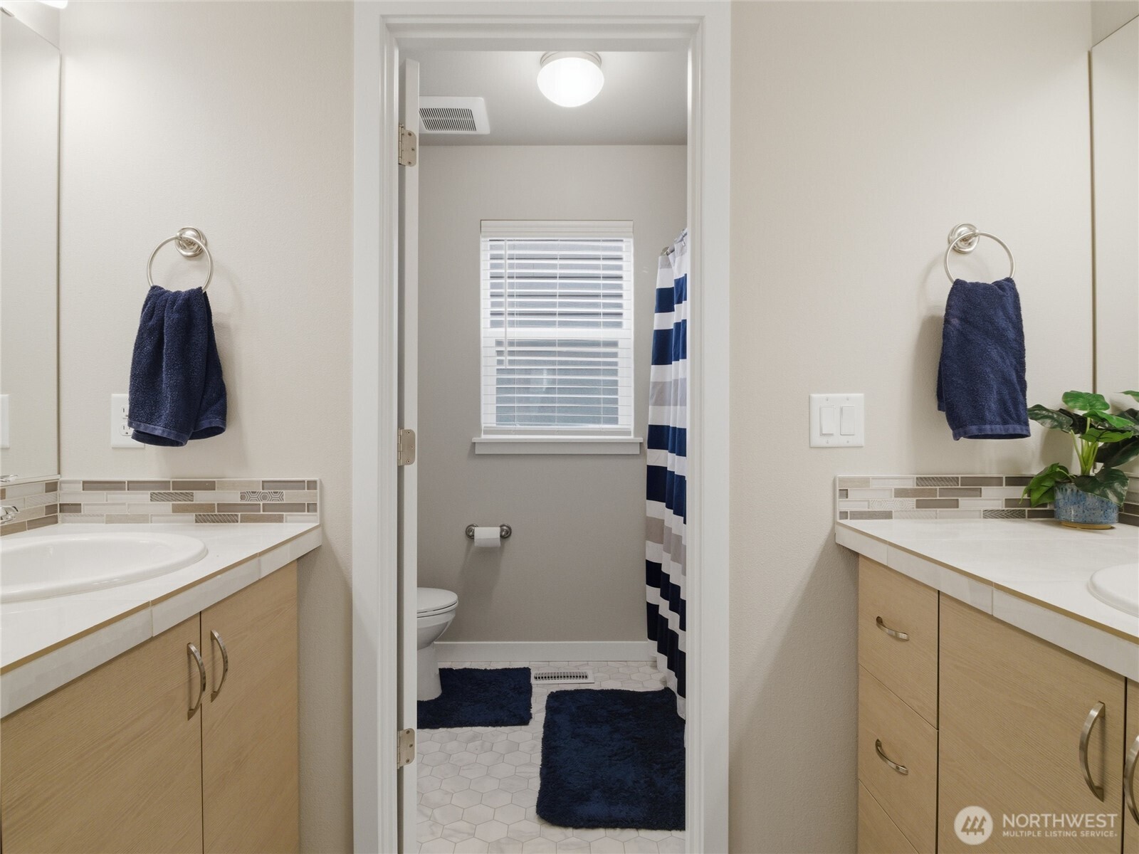 16225 8th Avenue E, Spanaway, WA 98387