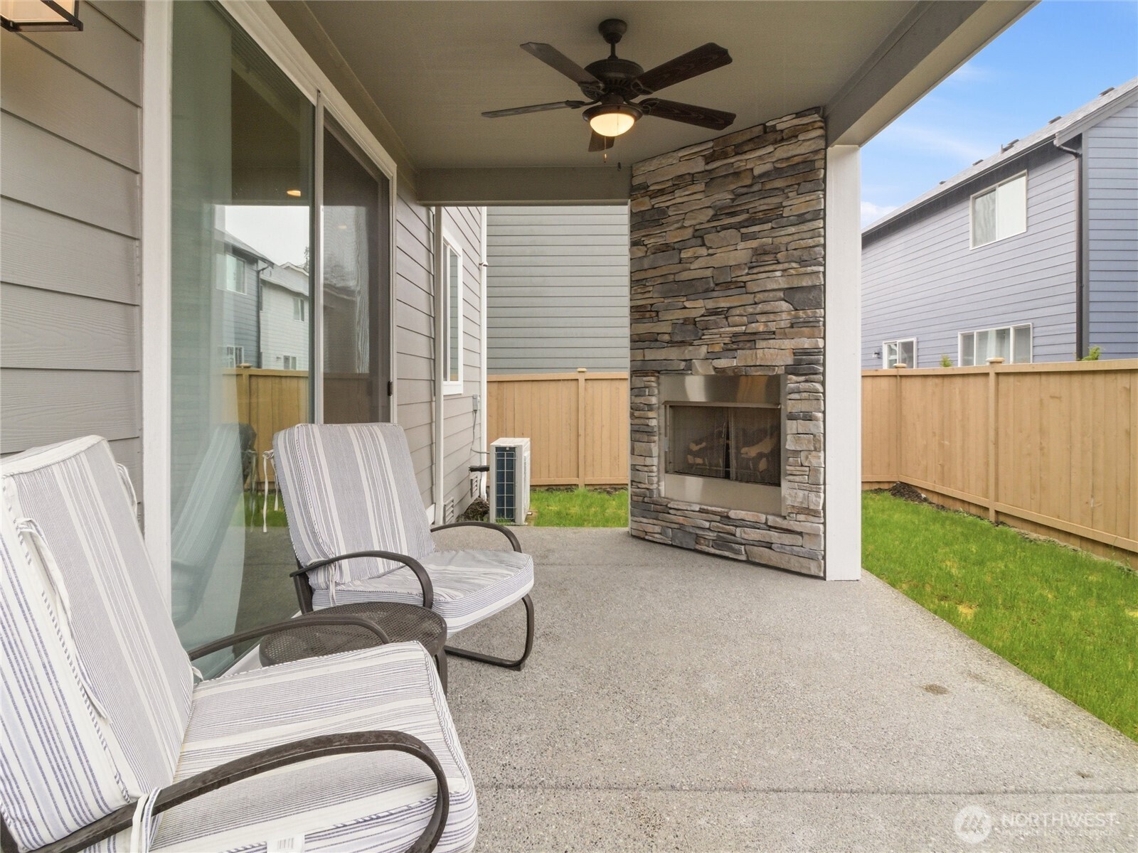 16225 8th Avenue E, Spanaway, WA 98387