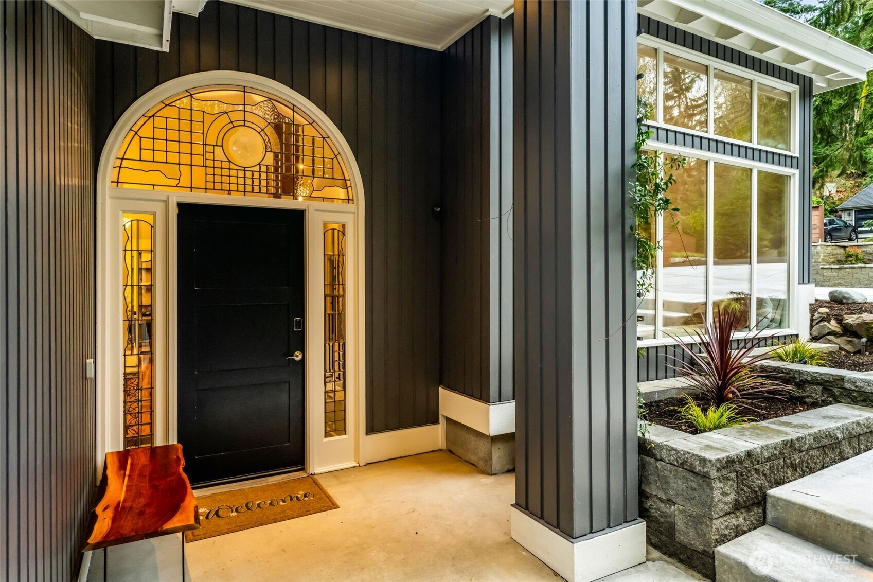 8402 SE 53rd Place , Mercer Island, WA 98040