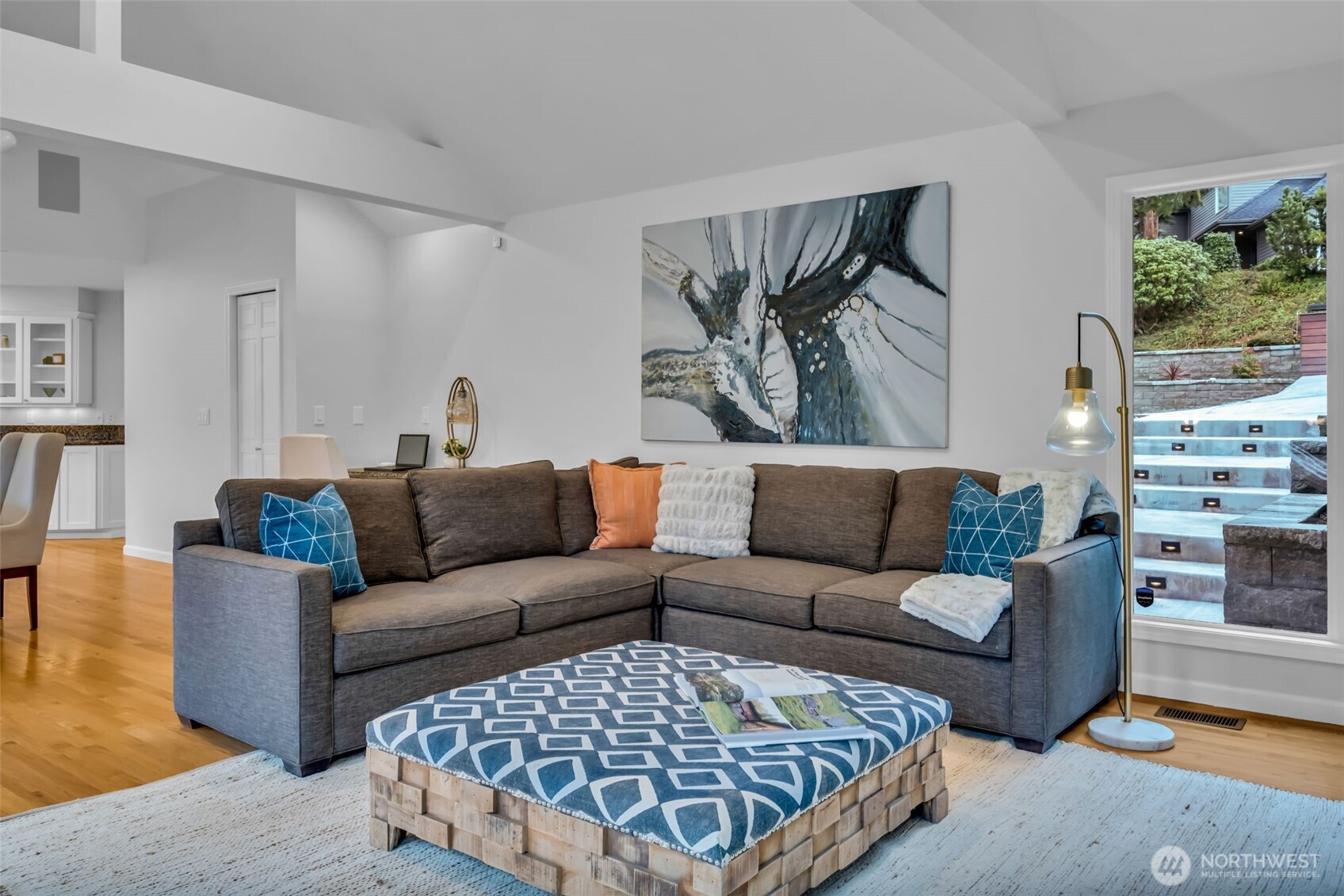 8402 SE 53rd Place , Mercer Island, WA 98040