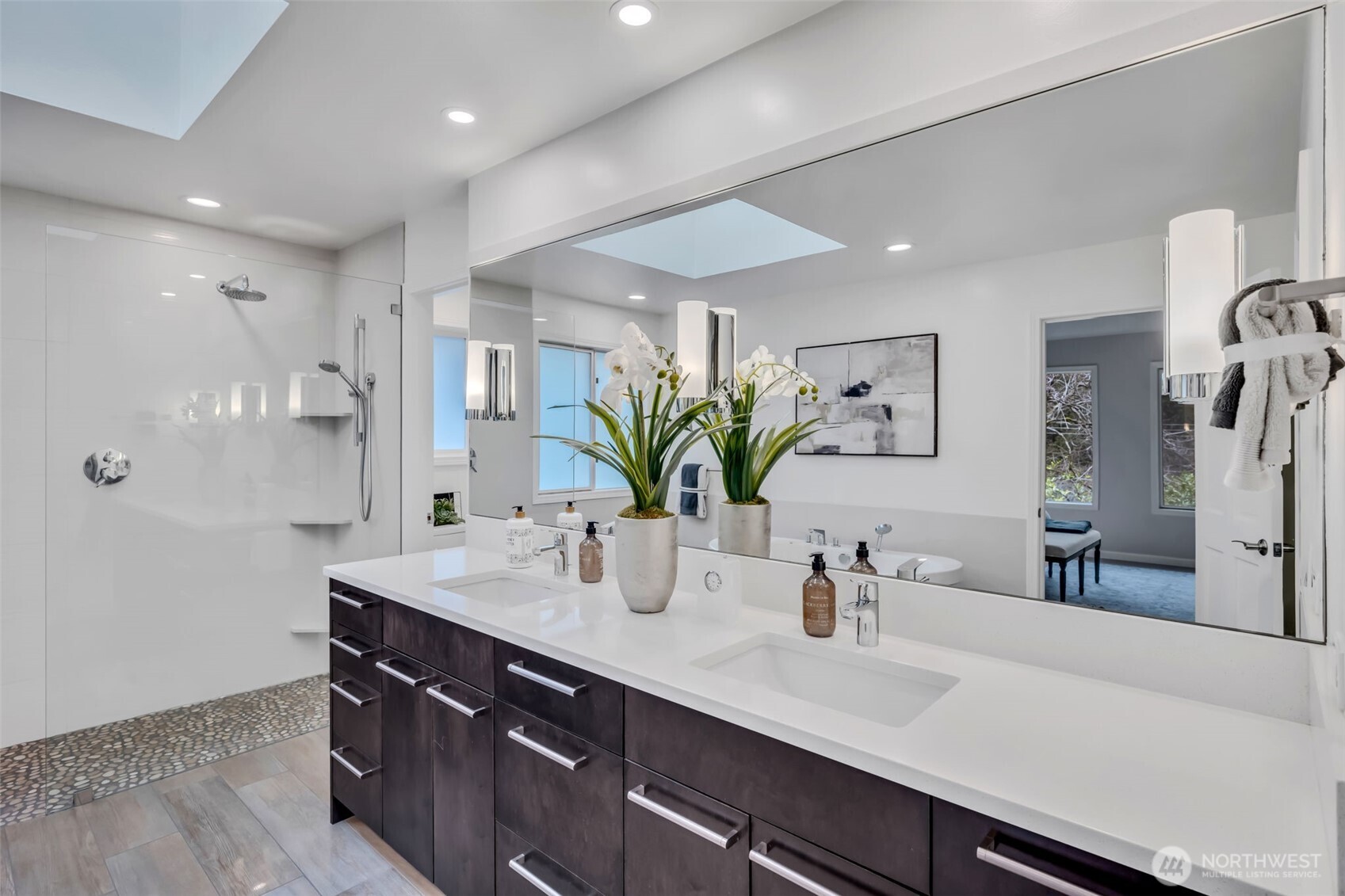 8402 SE 53rd Place , Mercer Island, WA 98040