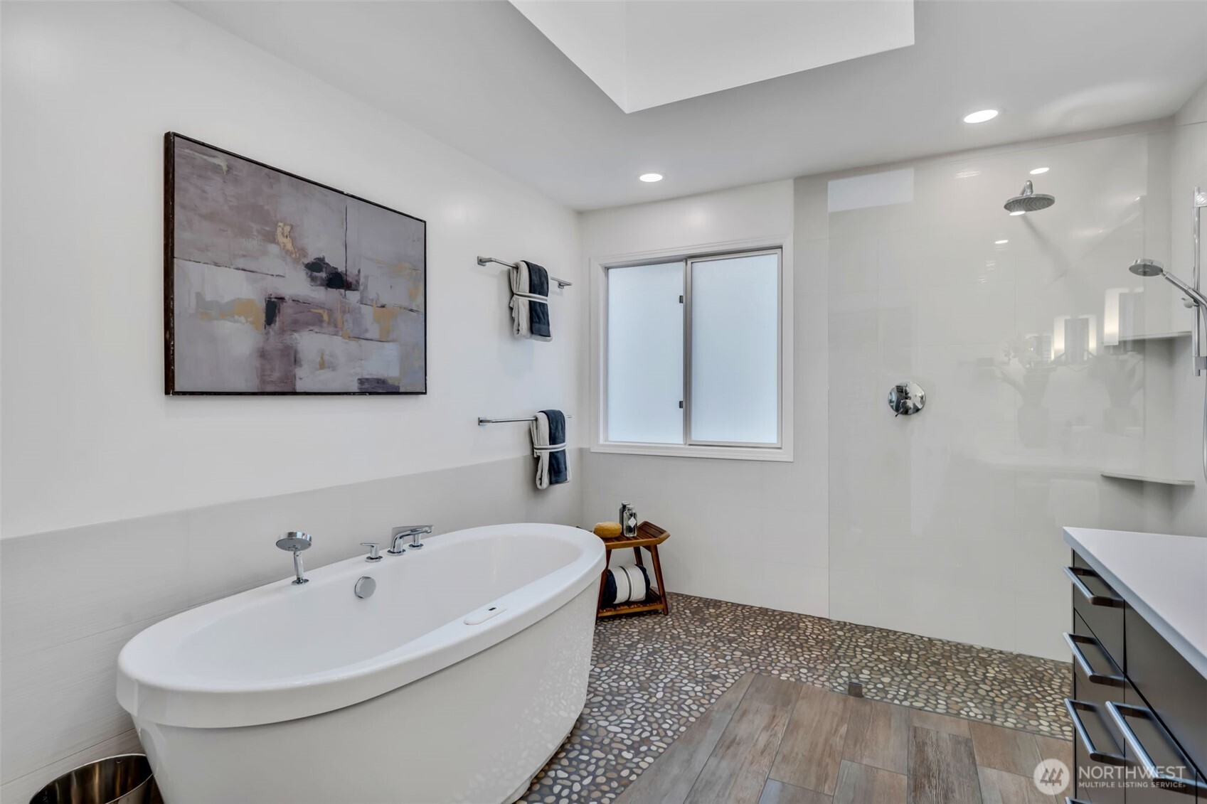 8402 SE 53rd Place , Mercer Island, WA 98040