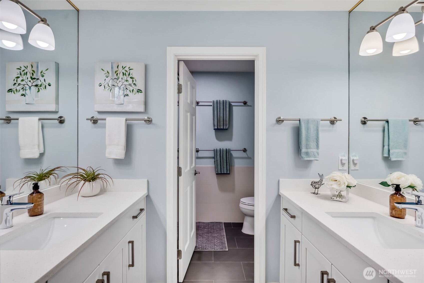 8402 SE 53rd Place , Mercer Island, WA 98040