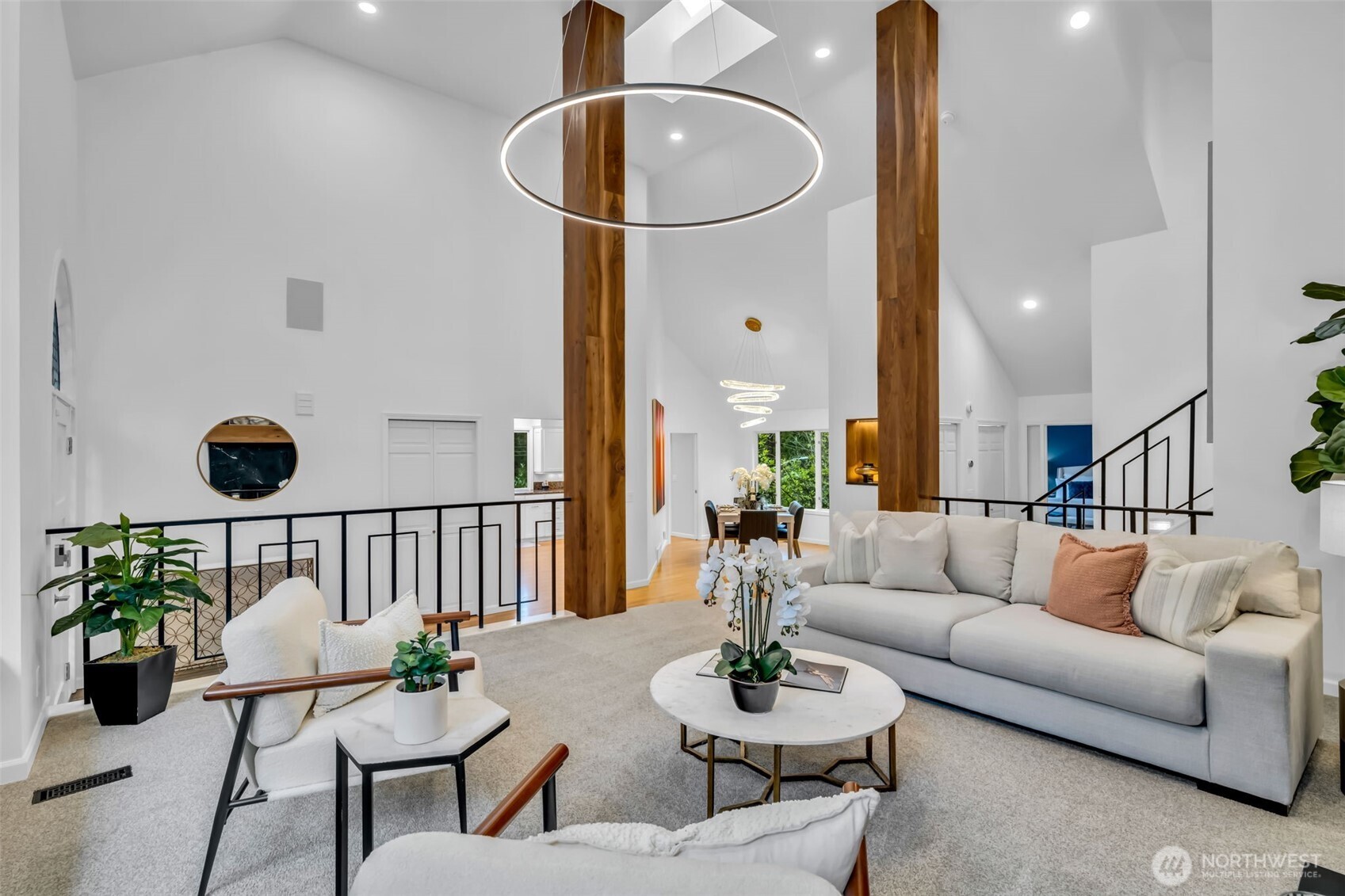 8402 SE 53rd Place , Mercer Island, WA 98040