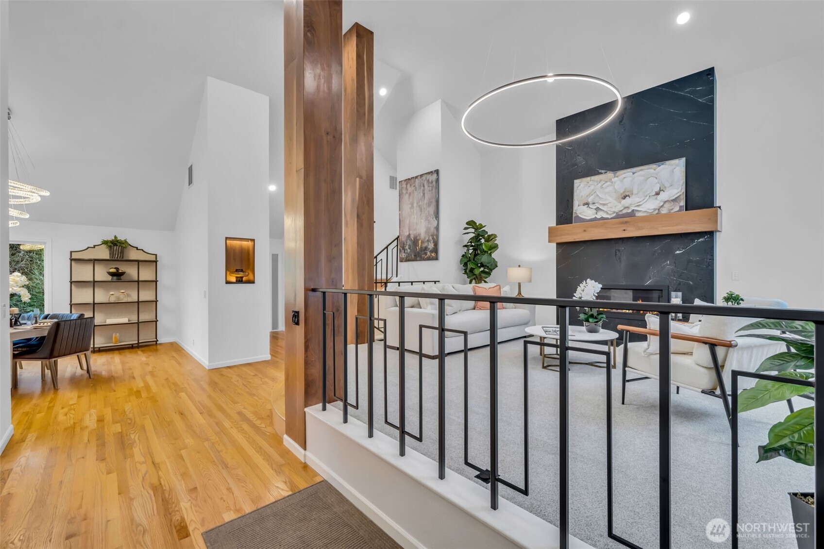 8402 SE 53rd Place , Mercer Island, WA 98040