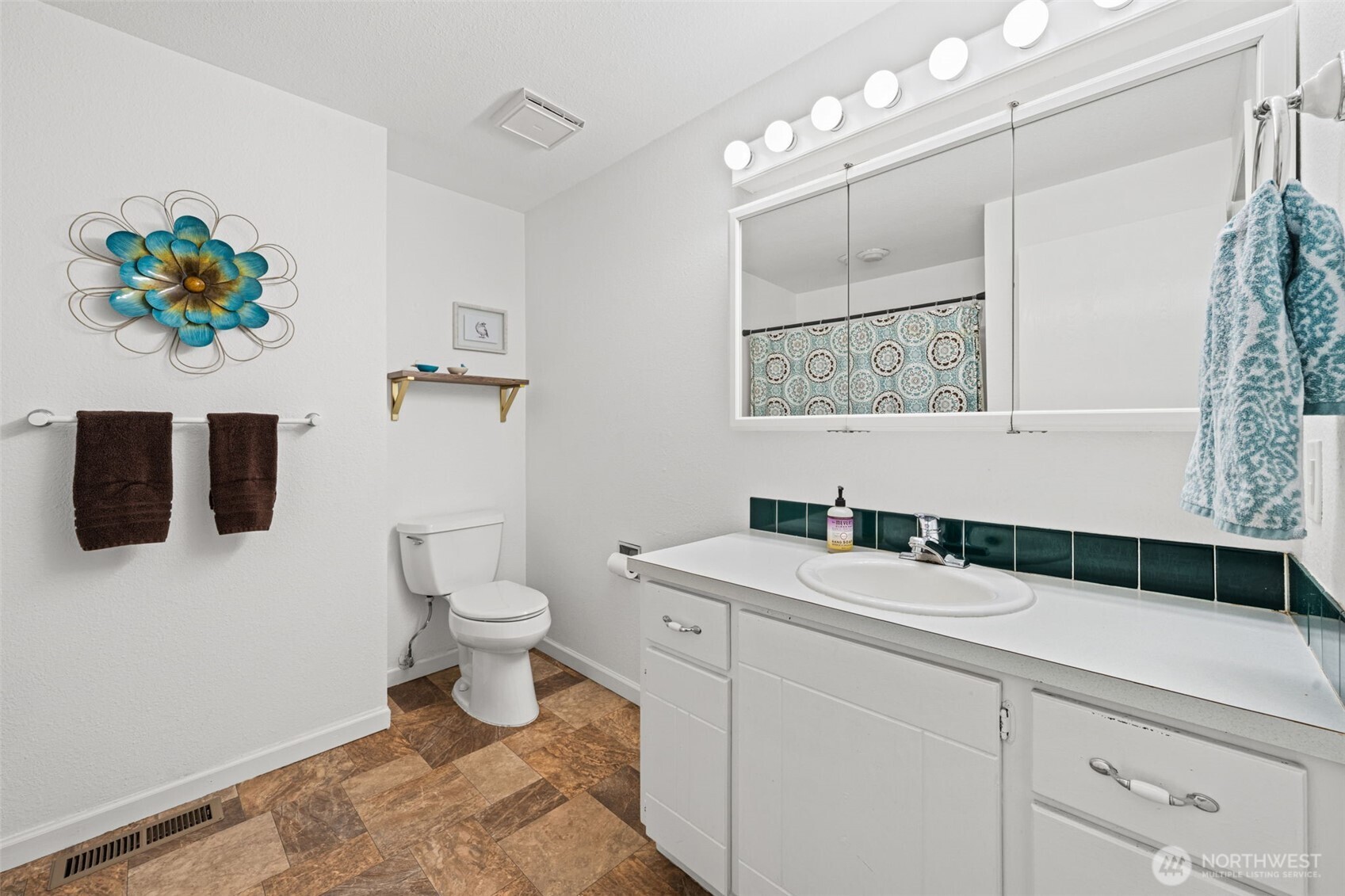 3900 SW 328th Place , Federal Way, WA 98023