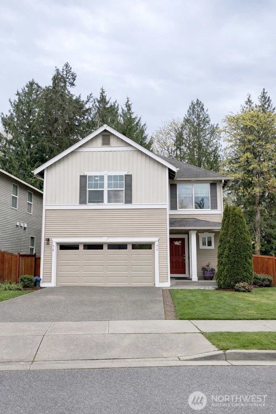 615 Monarch Boulevard , Mount Vernon, WA 98273