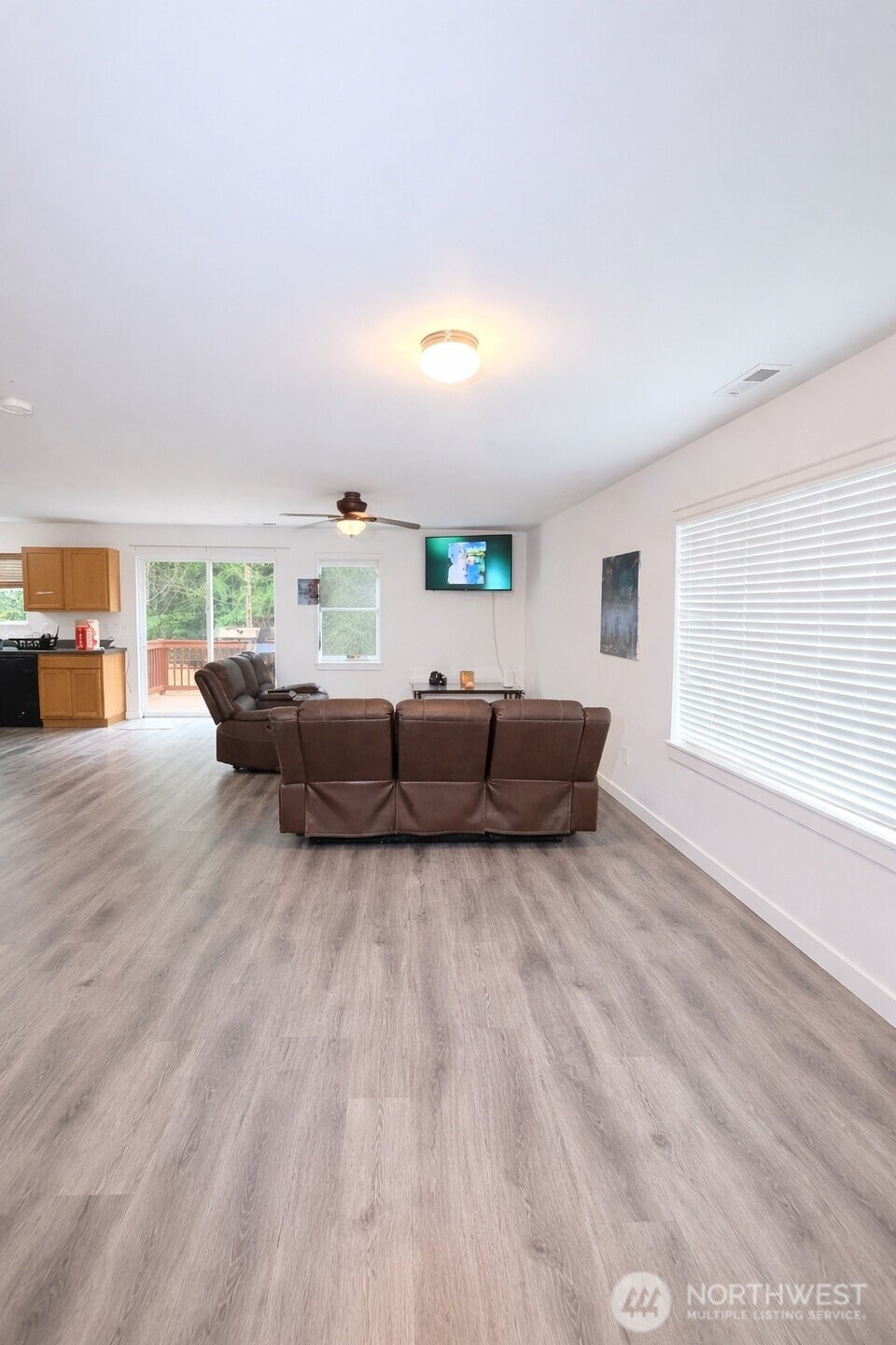 615 Monarch Boulevard , Mount Vernon, WA 98273