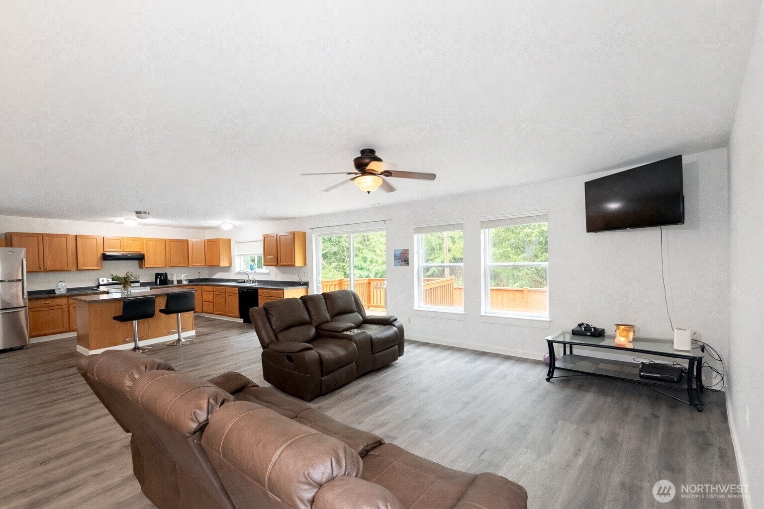 615 Monarch Boulevard , Mount Vernon, WA 98273