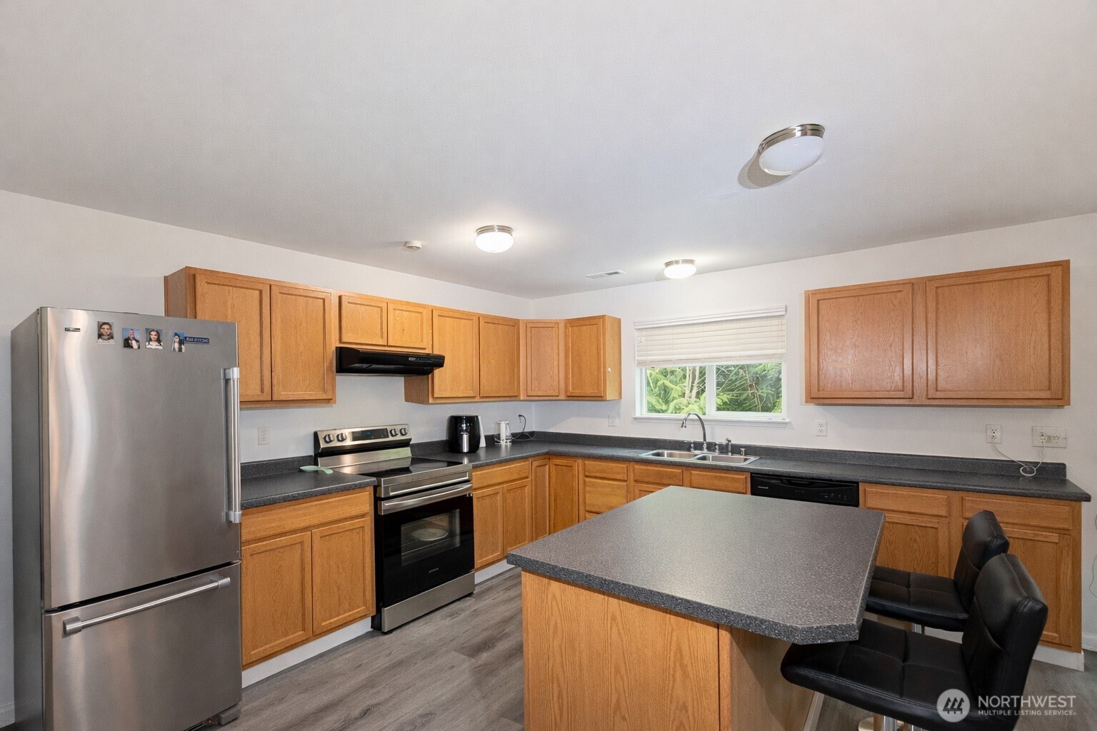 615 Monarch Boulevard , Mount Vernon, WA 98273